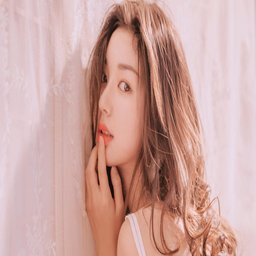 日本水蜜桃身体乳与韩国美白产品对比：哪个更适合你的护肤需求？